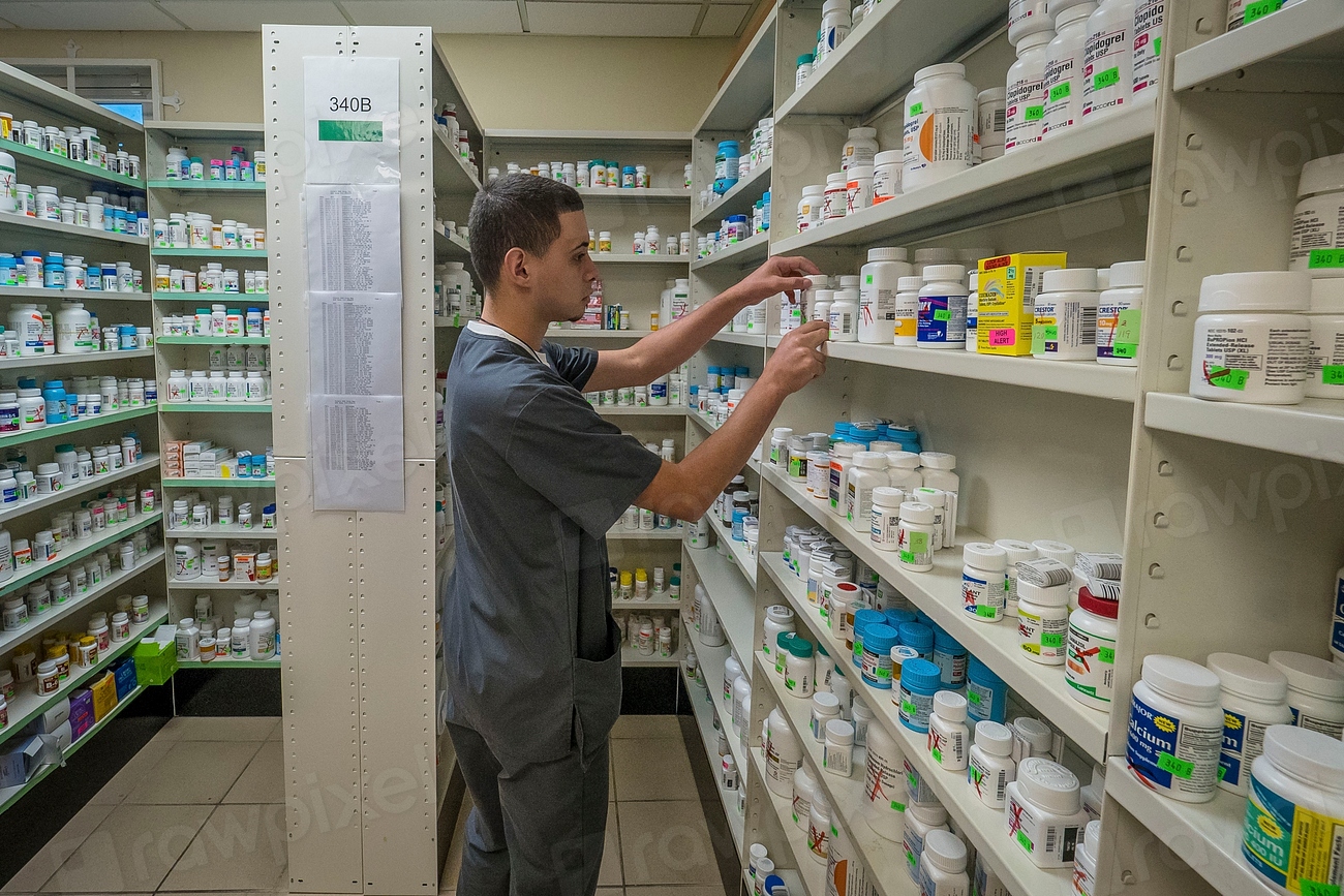 Pharmacies in Coronado: Locations, Hours & Tips