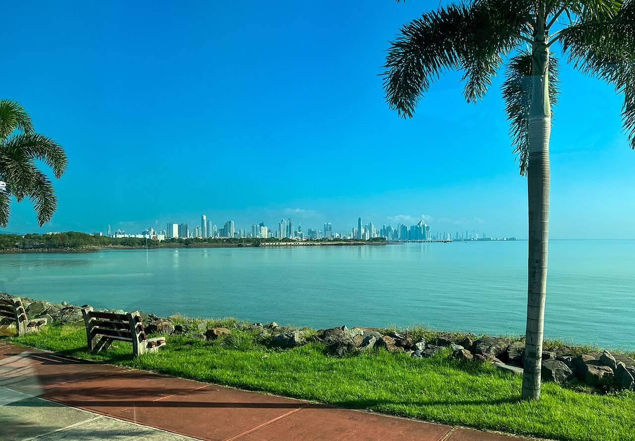 Panama City vs the Beaches vs the Mountains: Where Should You Live?