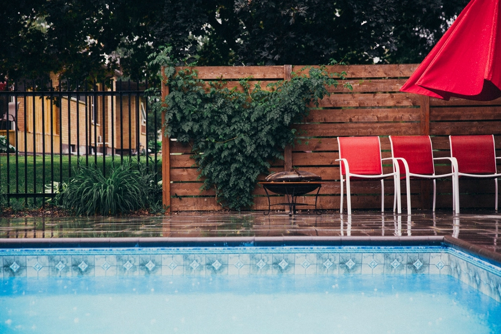 Pool Maintenance & Cleaning in Coronado